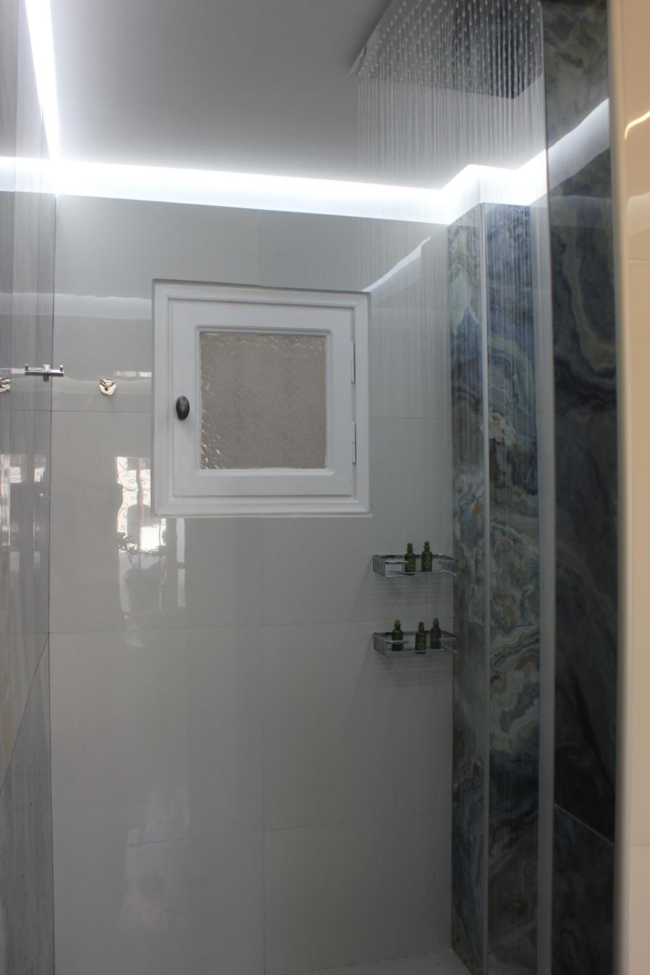 The Rock Luxury Homes เมซาเรีย ภายนอก รูปภาพ