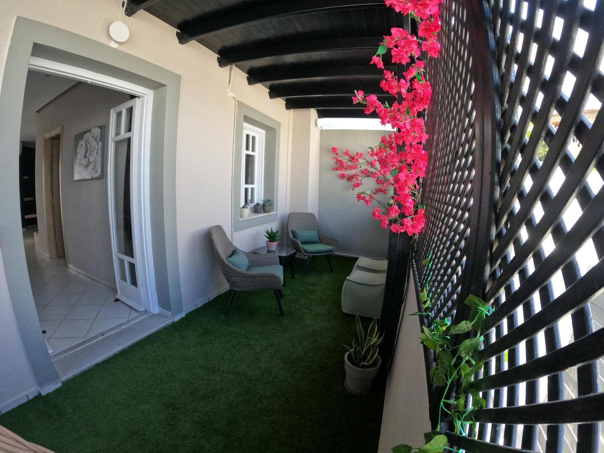 The Rock Luxury Homes เมซาเรีย ภายนอก รูปภาพ